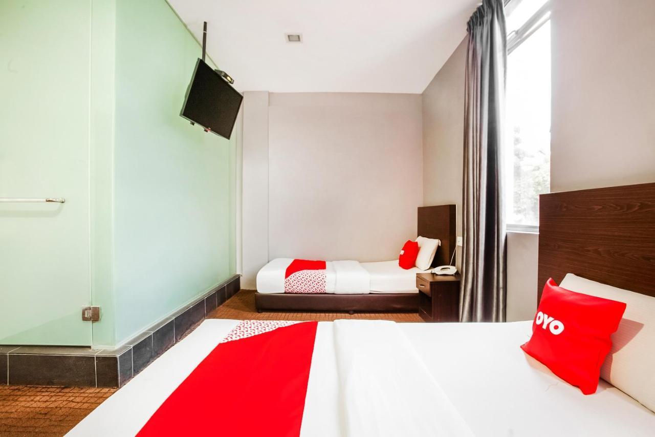 Oyo 89652 P Line Hotel Johor Bahru Luaran gambar