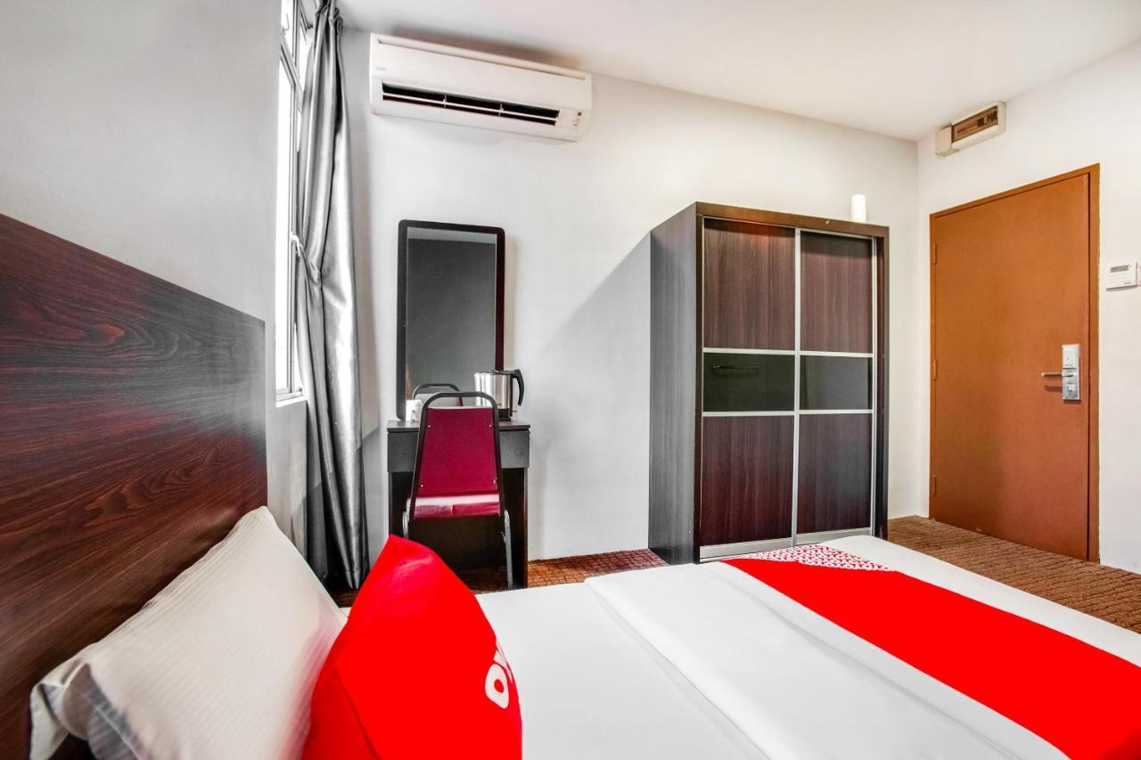 Oyo 89652 P Line Hotel Johor Bahru Luaran gambar