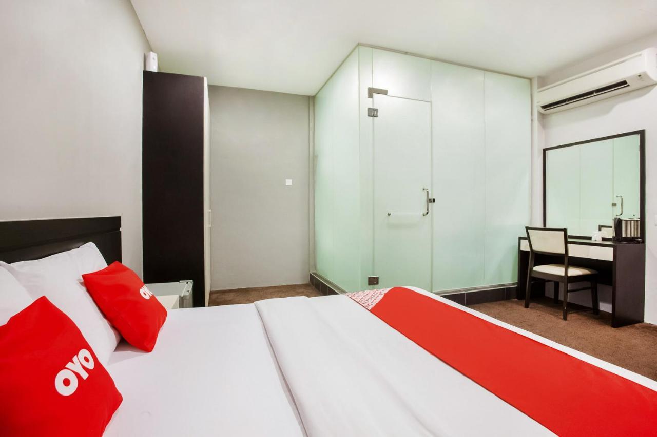 Oyo 89652 P Line Hotel Johor Bahru Luaran gambar