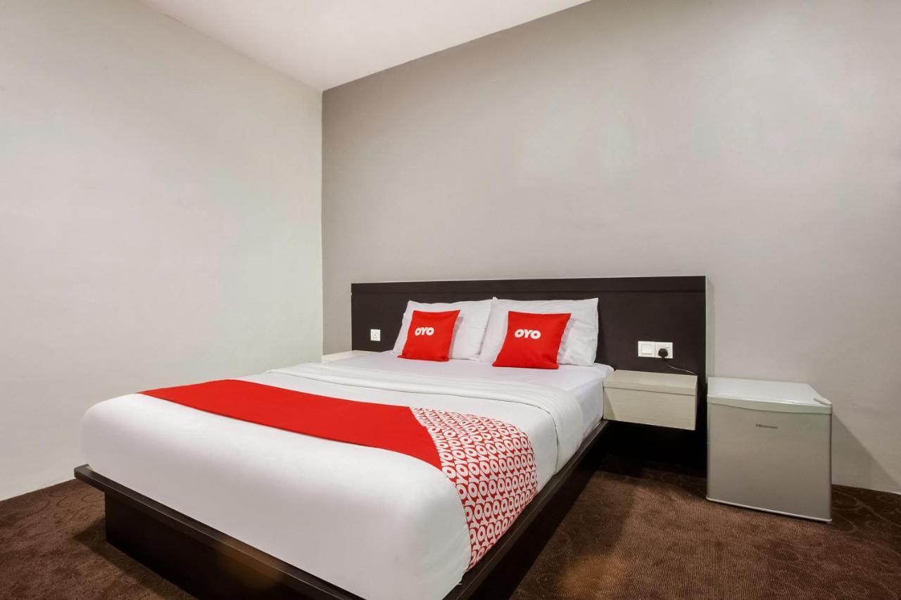 Oyo 89652 P Line Hotel Johor Bahru Luaran gambar
