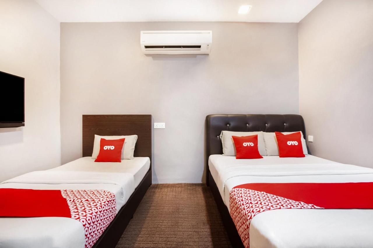 Oyo 89652 P Line Hotel Johor Bahru Luaran gambar