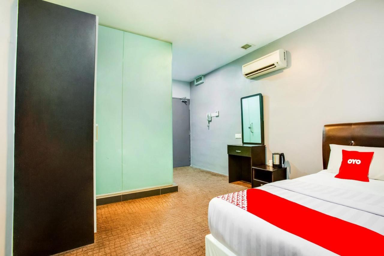 Oyo 89652 P Line Hotel Johor Bahru Luaran gambar