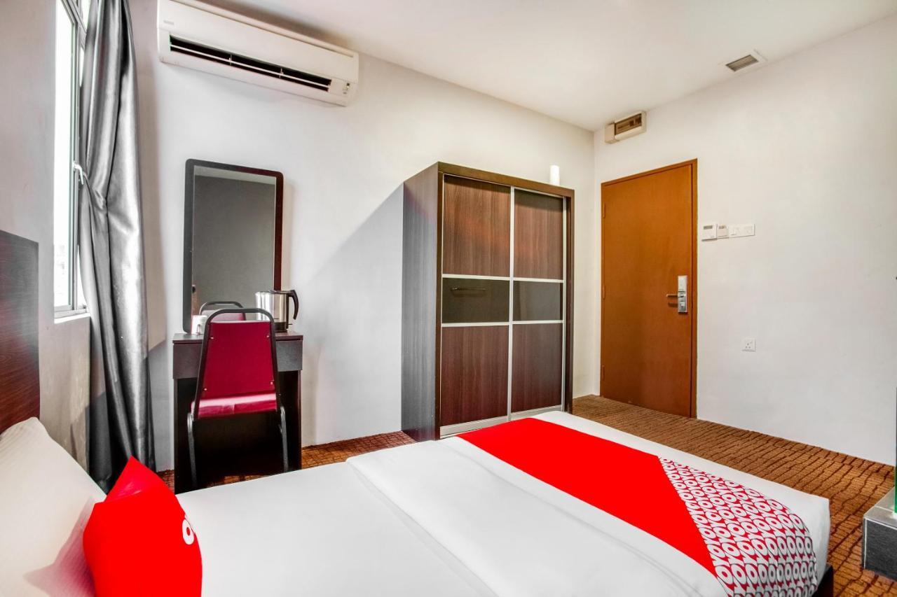 Oyo 89652 P Line Hotel Johor Bahru Luaran gambar