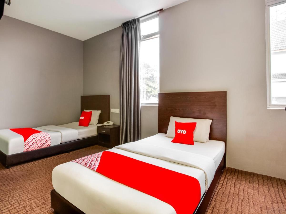 Oyo 89652 P Line Hotel Johor Bahru Luaran gambar